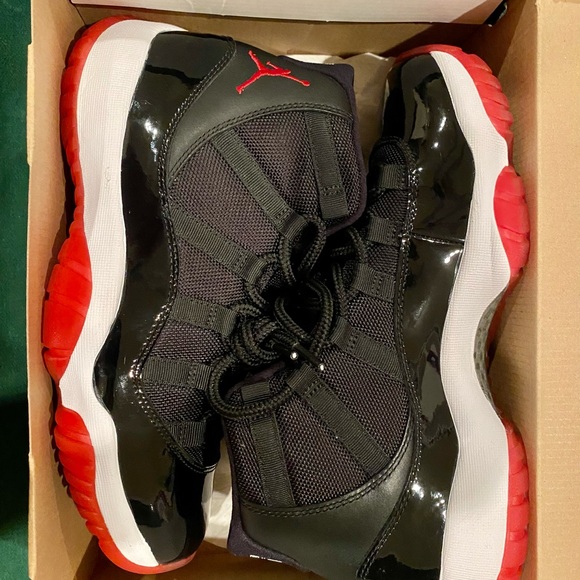 bred 11s size 8.5